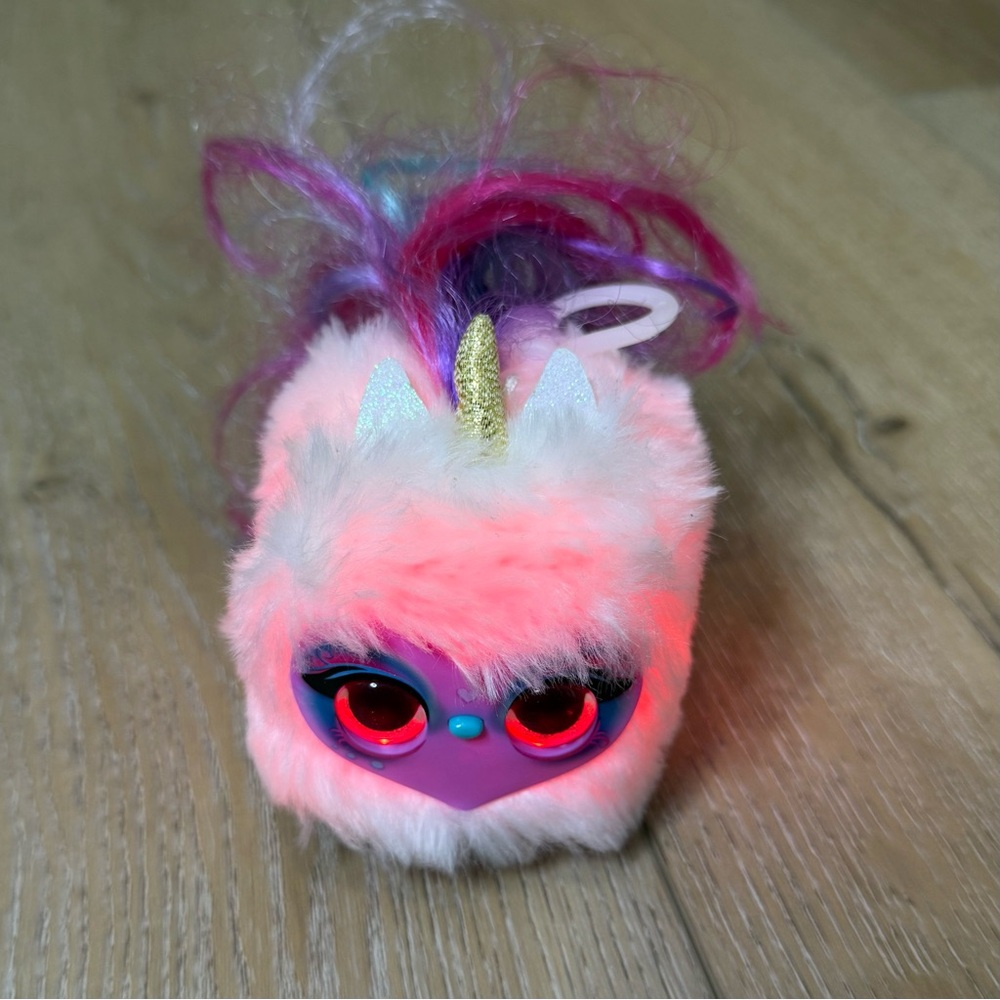 Pomsies Lumies Dazzle Gogo - Interactive Electronic Plush